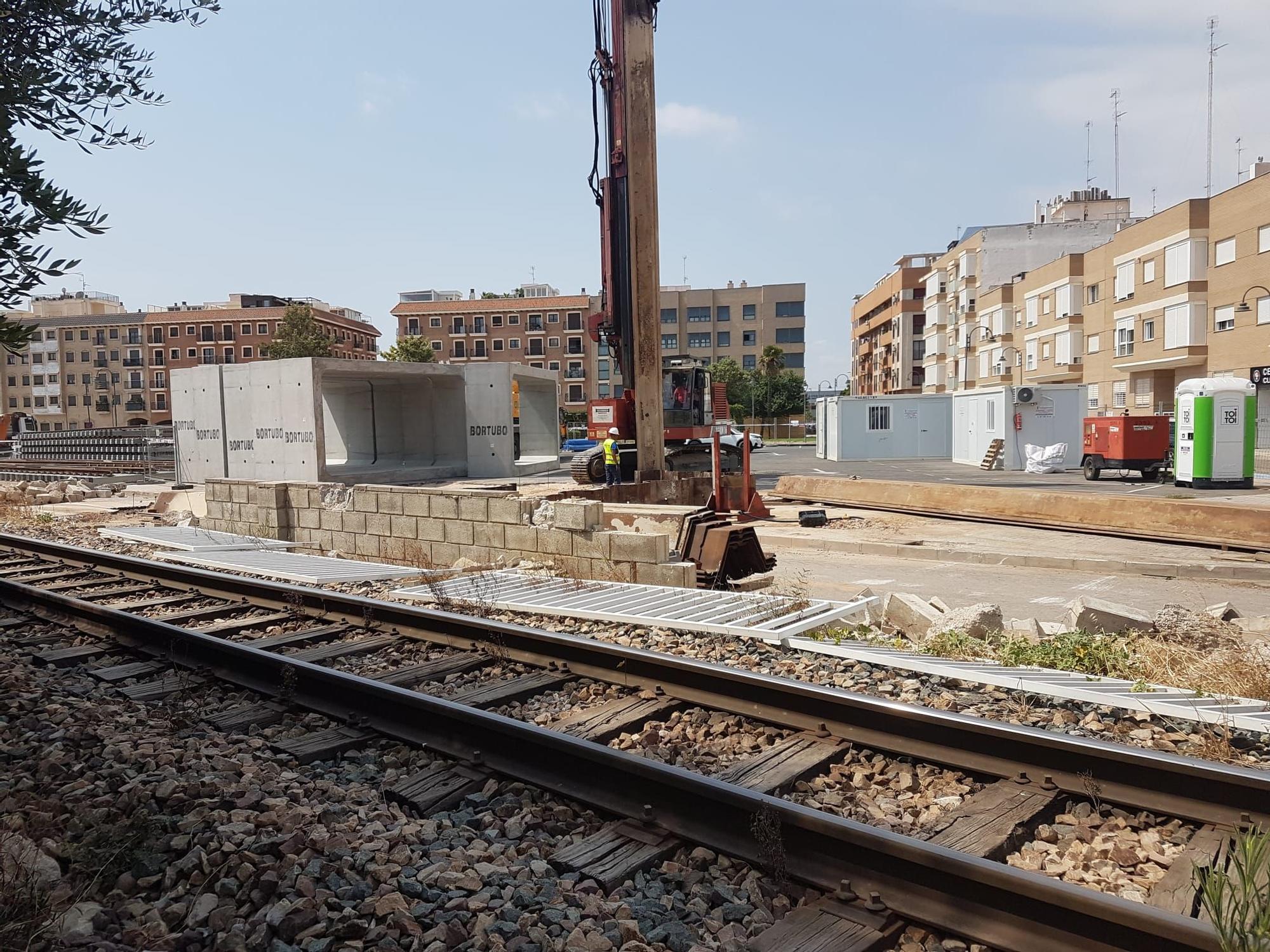 Comienzan las obras del paso inferior del metro en Meliana