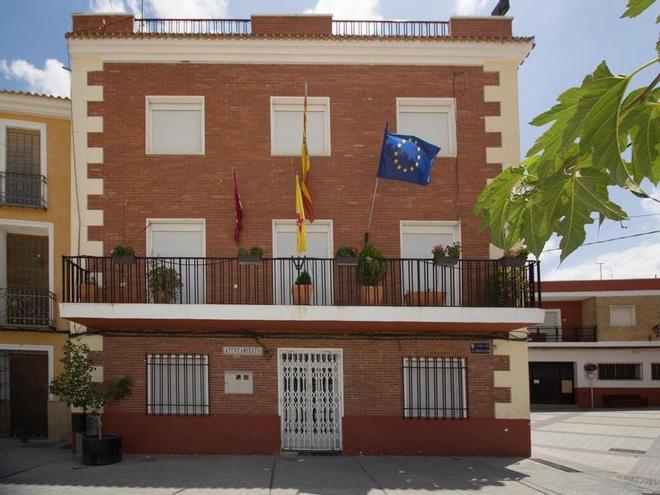 
                 Cascada de denuncias en municipios de la Región de Murcia a dos días de votar 
            