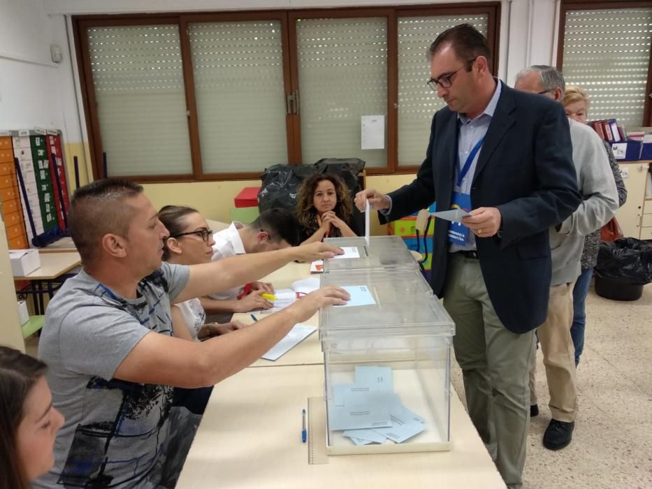 Candidat@s del PP votan en Paterna.