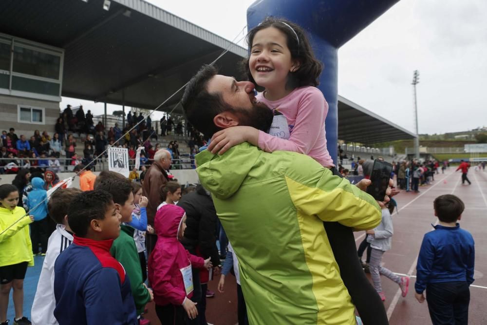 Carrera Solidaria por el Sáhara en el Estadio Municipal de Atletismo Yago Lamela