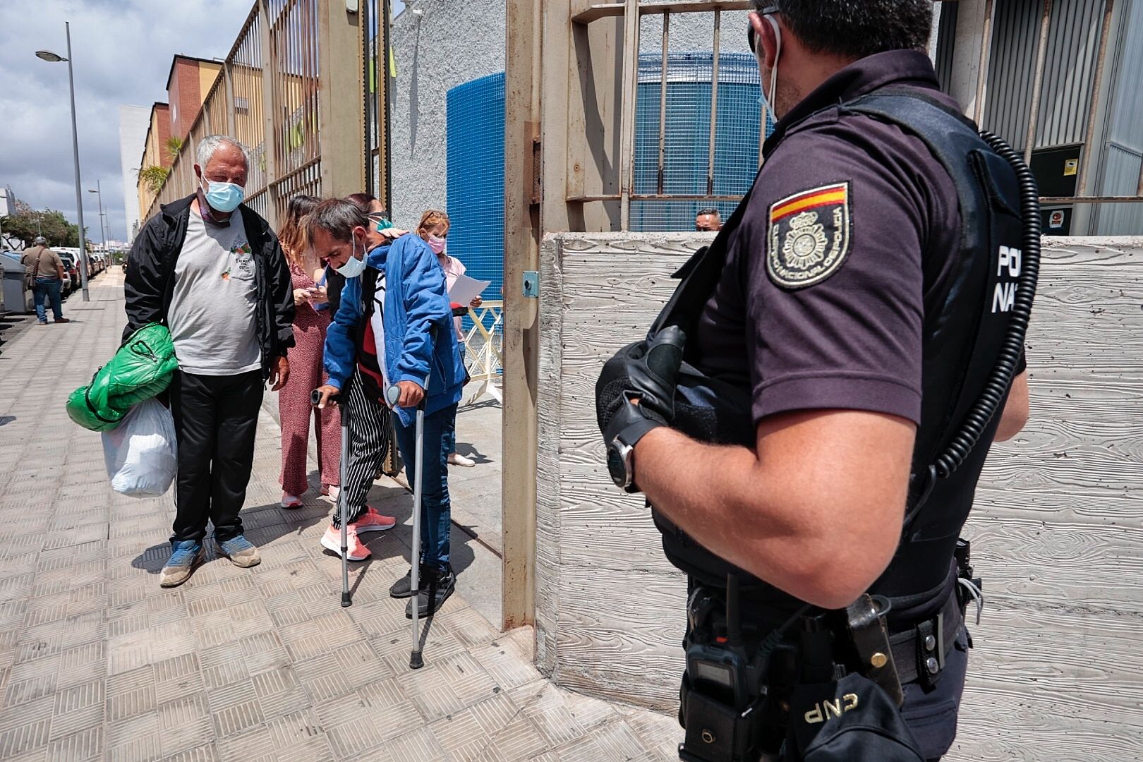 Desalojo del albergue de Santa Cruz por ocho casos de covid