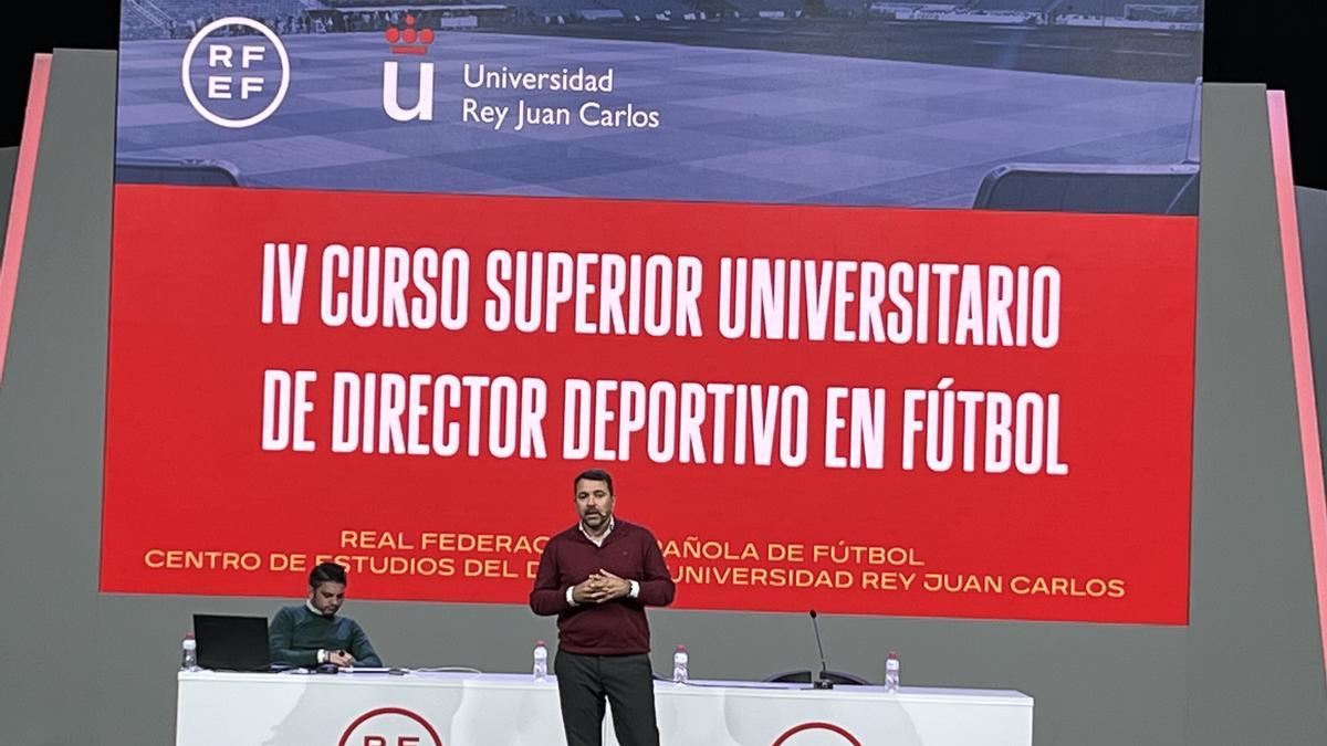 José Tirado, durante la ponencia en Madrid.