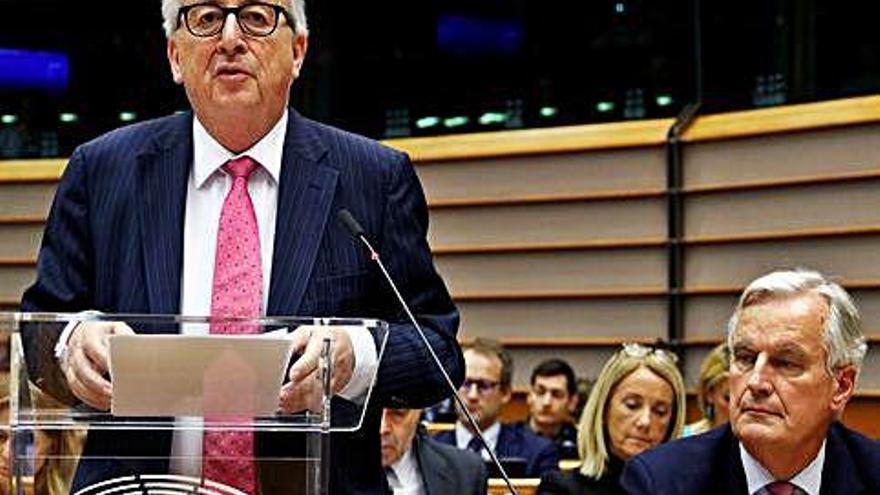 Juncker va recordar que el 12 d&#039;abril és la «darrera data» per adoptar una decisió que no afecti el funcionament de la UE.