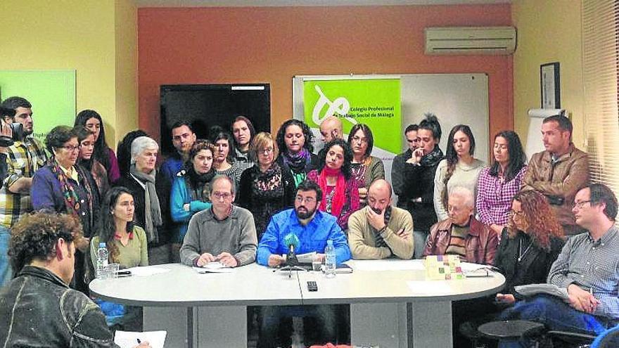 La plataforma, en el Colegio de Trabajadores Sociales.