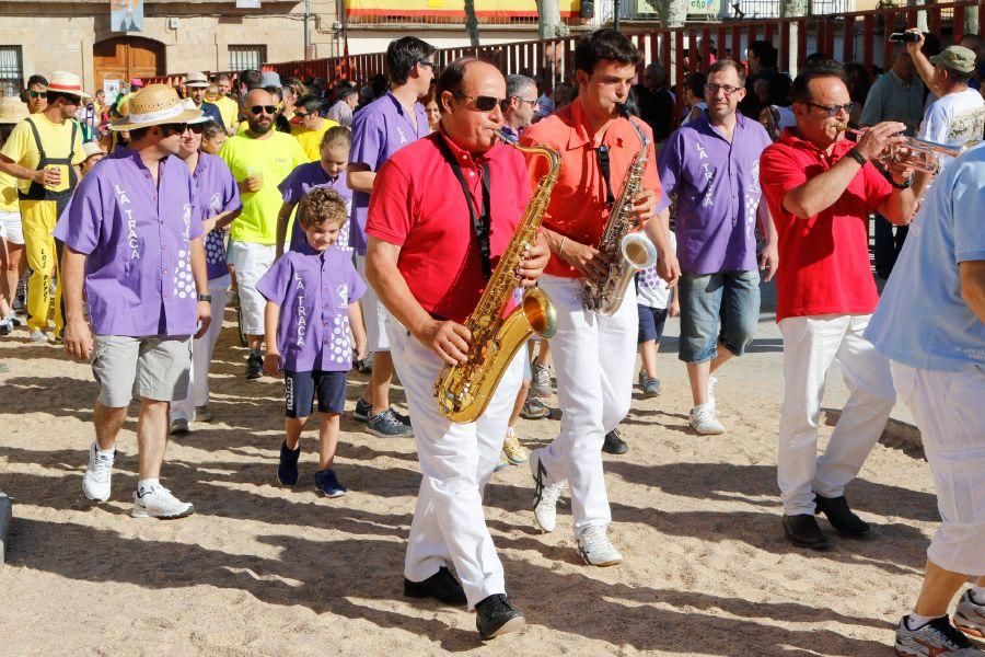 Las peñas inician las fiestas en Fuentesaúco