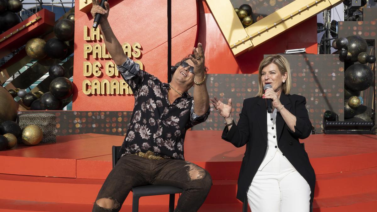 Carlos Vives e Inmaculada Medina durante la rueda de prensa en la que se presentó el show del cantante colombiano