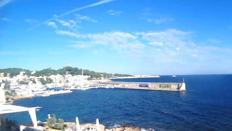 Blauer Himmel am späten Sonntagnachmittag (11.10.) in Cala Ratjada