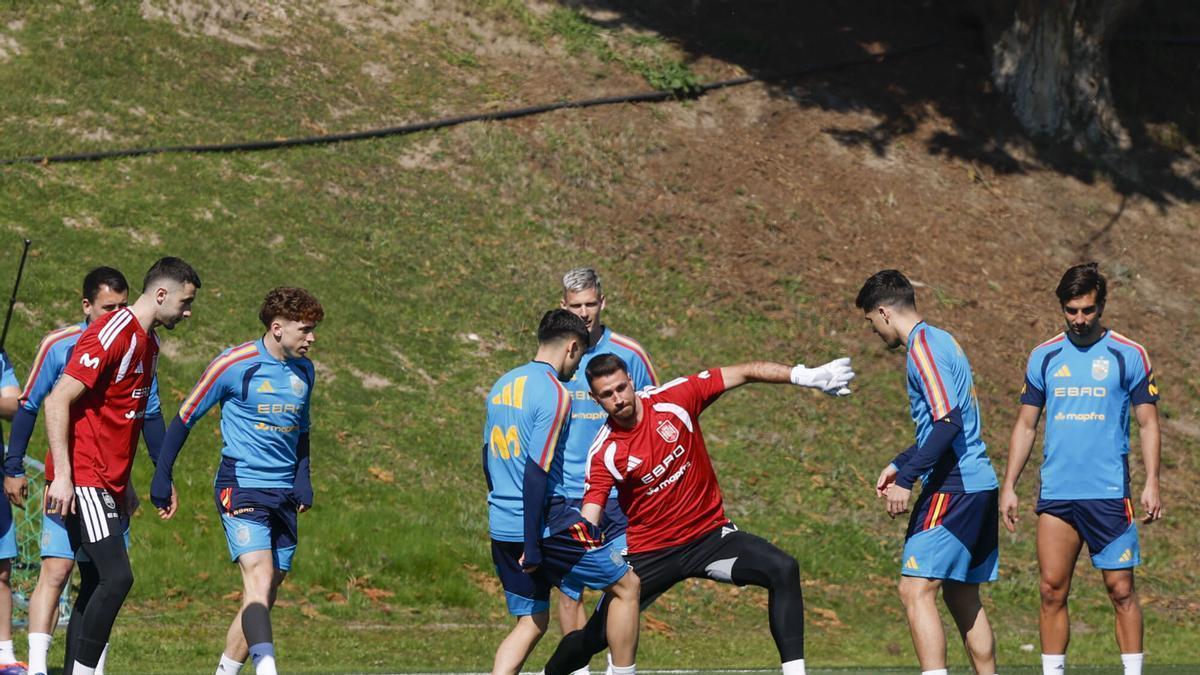 De la Fuente: "Unai Simón no necesita reafirmarse"