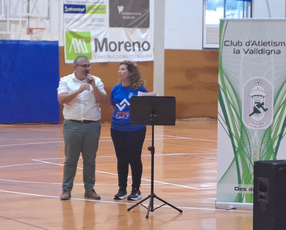 La presidenta y el concejal de Deportes