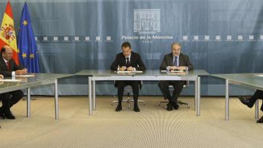 Reunión de Rodríguez Zapatero con los líderes de los principales grupos bancarios españoles en febrero de 2009.
