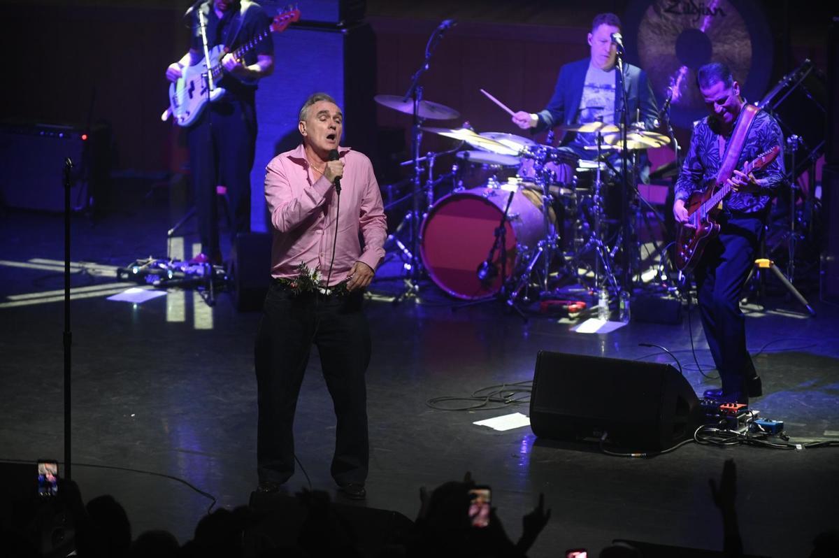 EN IMÁGENES | Concierto de Morrissey en la sala Mozart del Auditorio de Zaragoza