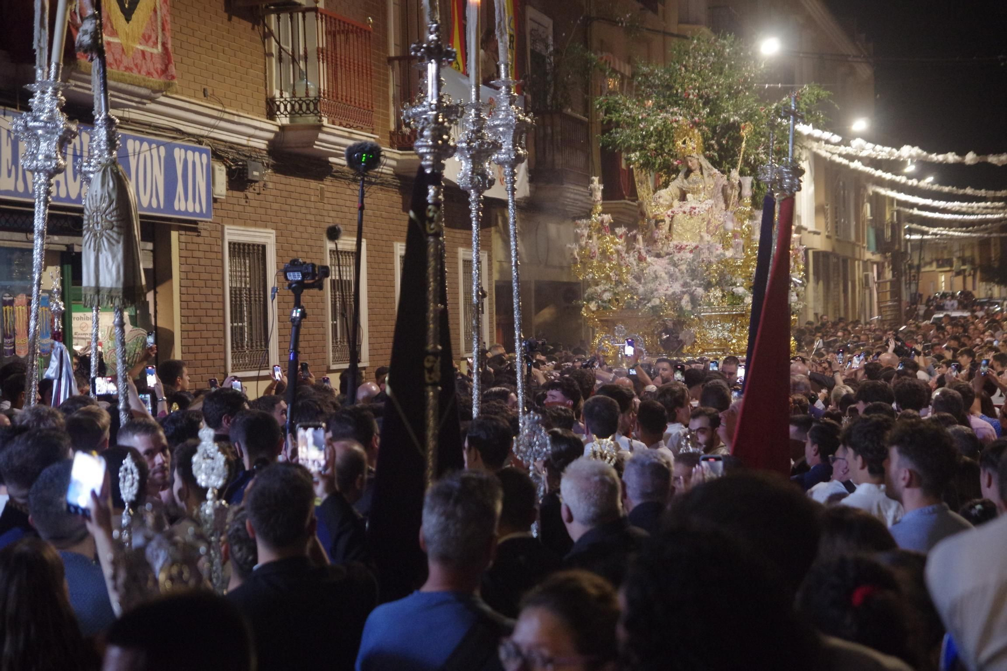 La procesión de la Divina Pastora por su Coronación Canónica, en imágenes