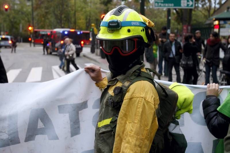 Fotogalería de la marcha de los bomberos forestales