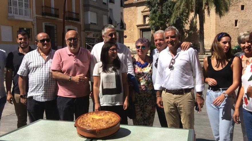 Pego y Elx se hermanan a través del plato que más les identifica, el «arròs amb crosta»