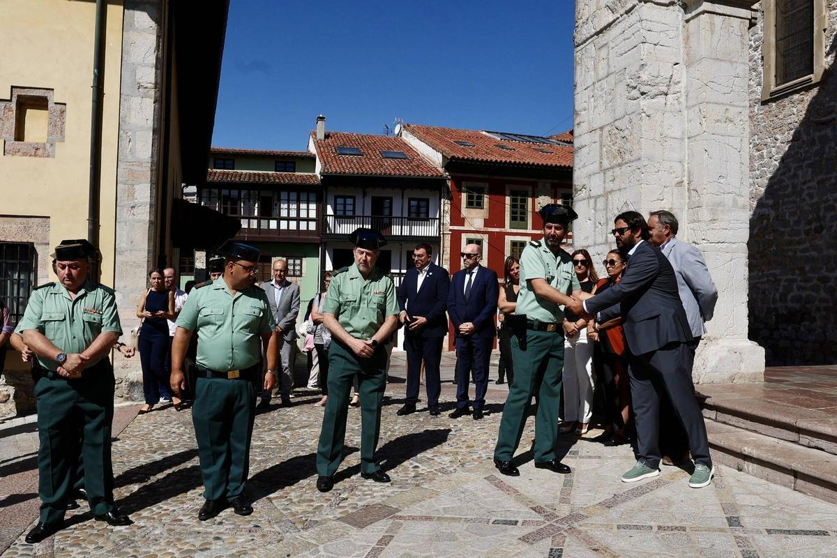 Llanes despide a la guardia civil Laura Cruz Llanes despide a la guardia civil Laura Cruz