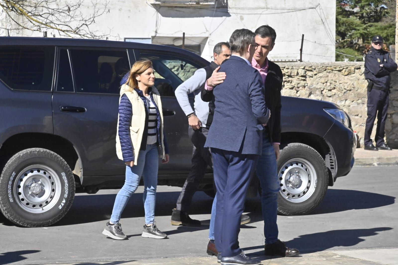 Galería: Visita de Pedro Sánchez al PMA del incendio del Alto Mijares