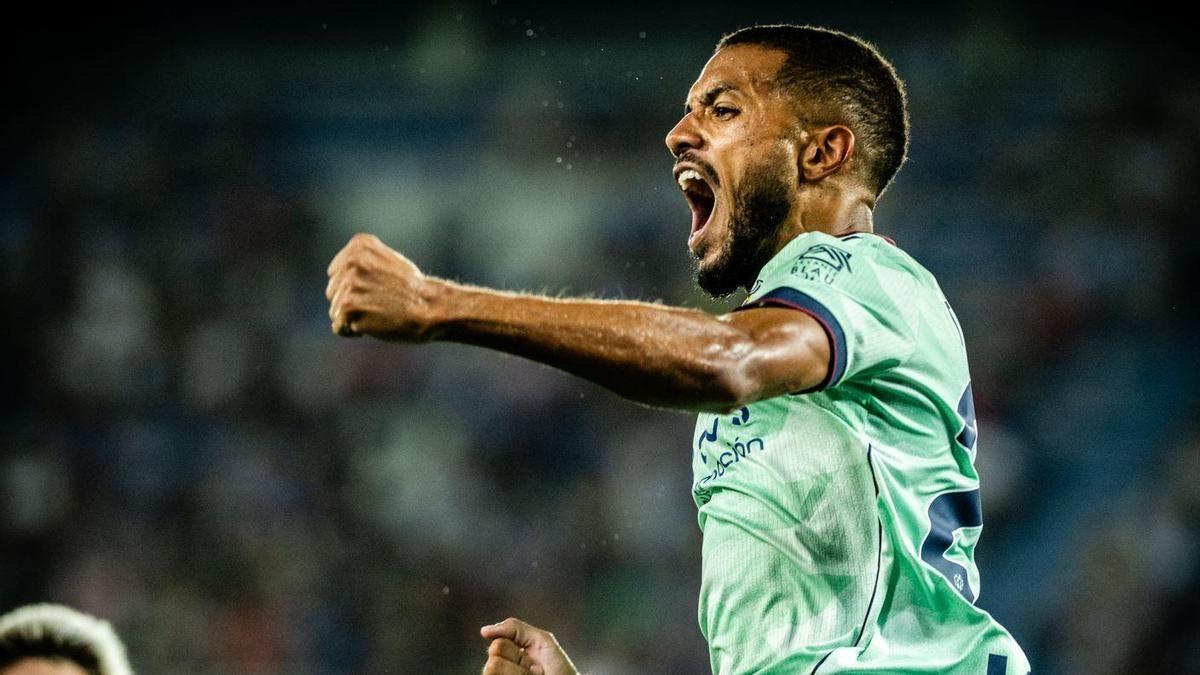 Toljan celebra el empate contra el Alavés.