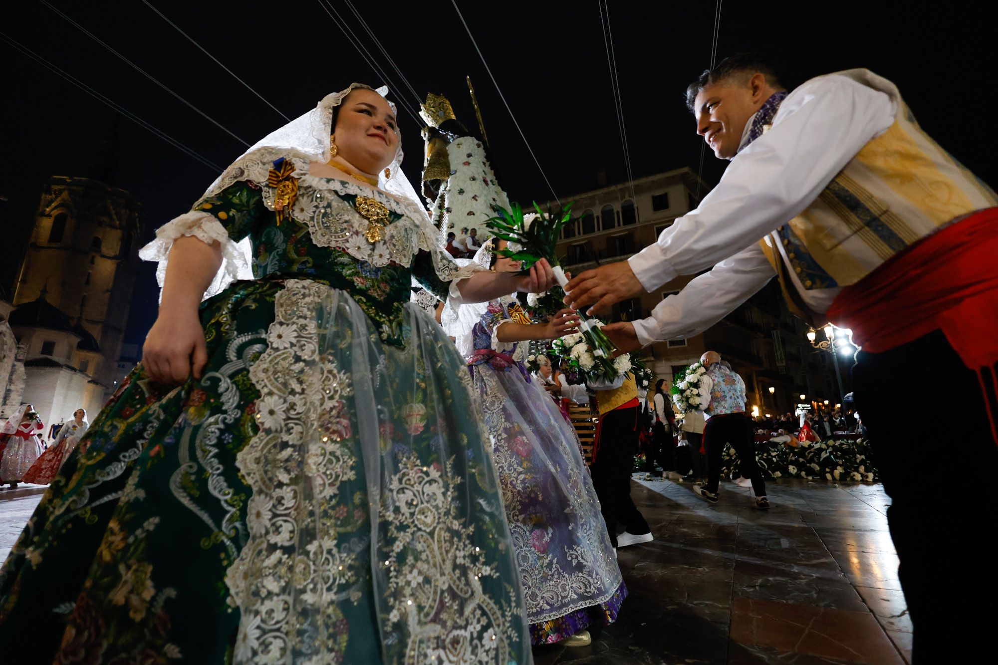 Todas las fotos de la Ofrenda del 17 de marzo por la calle de la Paz de 19:00 a 20:00 horas