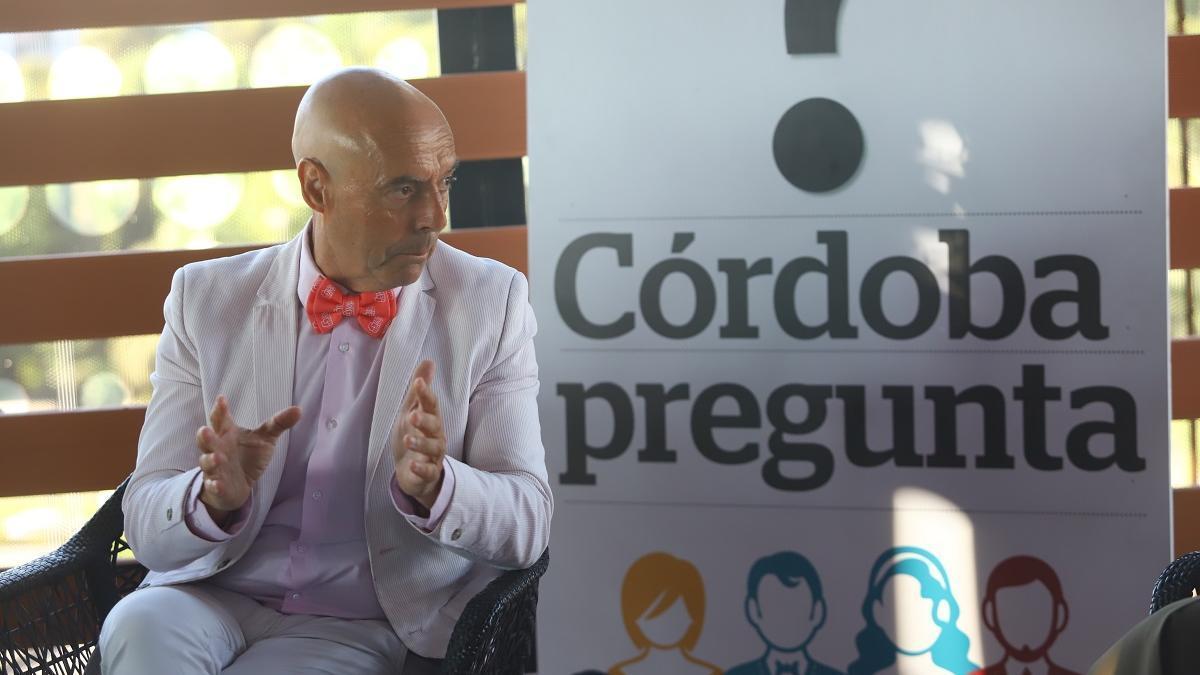 El candidato del PSOE en Córdoba, Antonio Hurtado, durante 'Córdoba pregunta', el encuentro con representantes de la ciudad organizado por Diario CÓRDOBA.