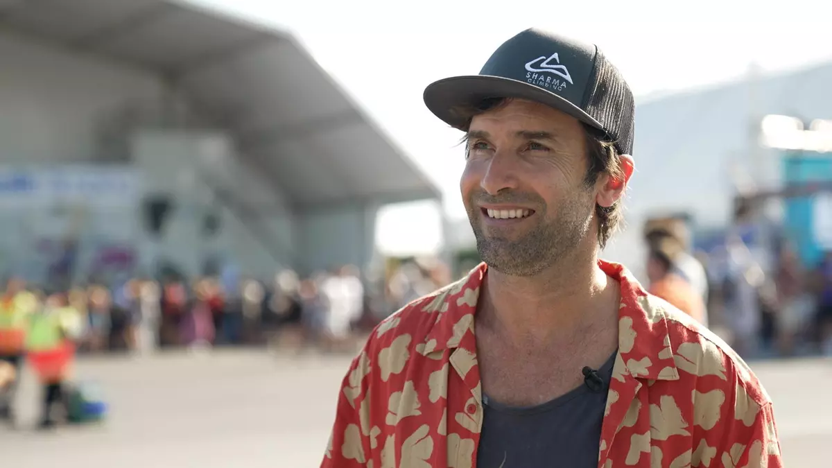 Los hermanos Pou y Chris Sharma celebran el auge de la escalada en Alcobendas