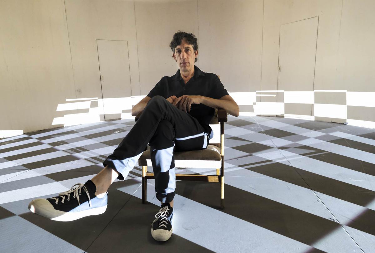 El director y dramaturgo argentino Mariano Pensotti, en el Teatro Pérez Galdós