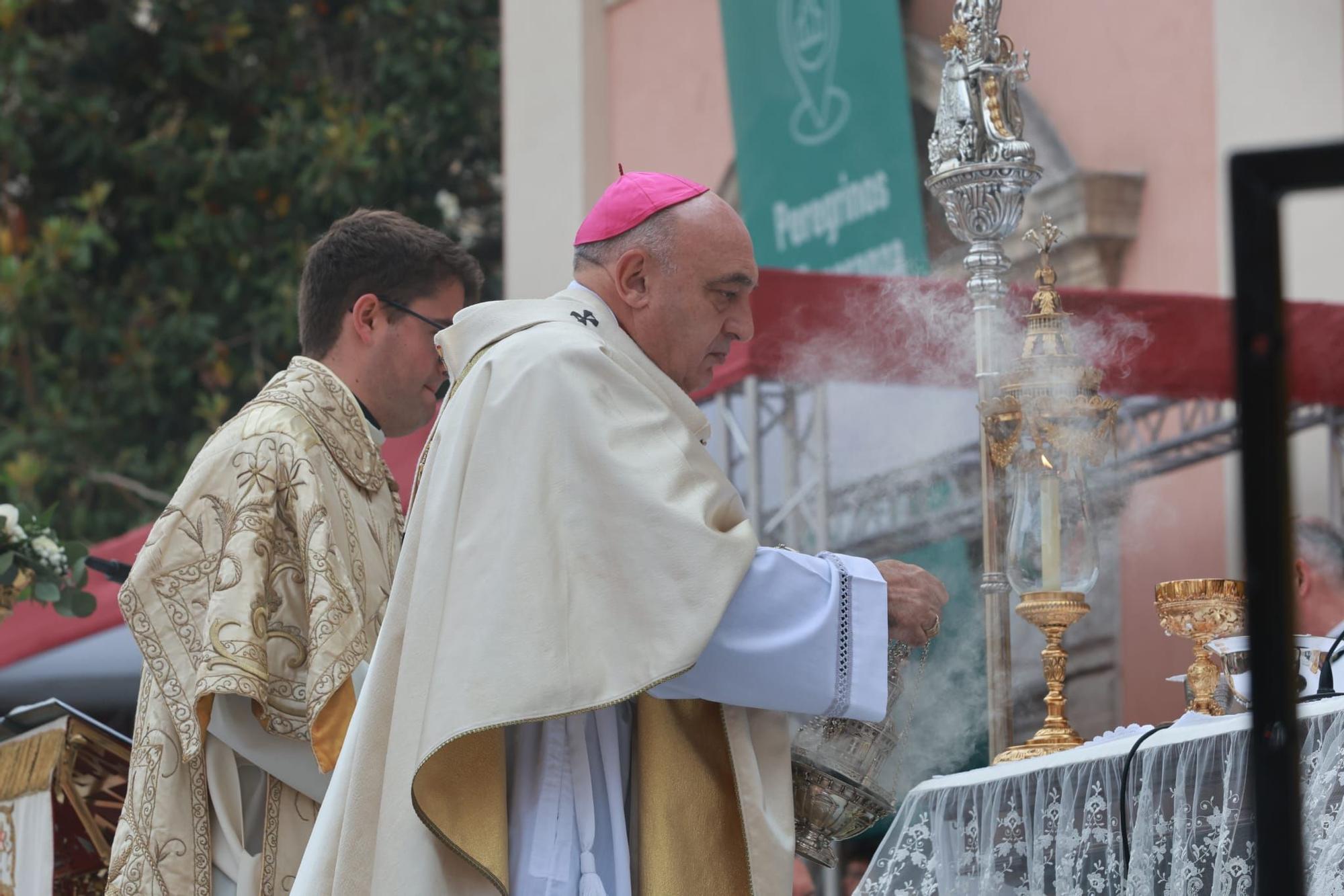 Todas las fotos de la Missa d'Infants en la plaza de la Virgen