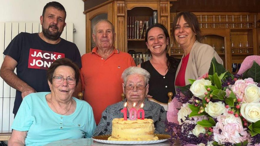 María Josefa Limia celebró el martes su siglo de vida.