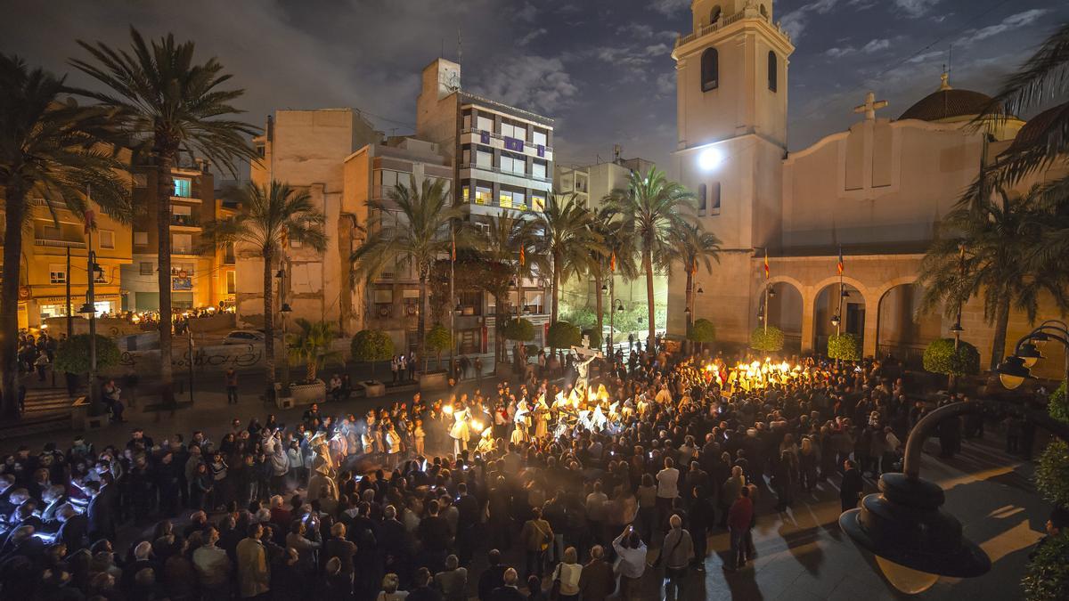 La Semana Santa crevillentina, declarada Fiesta de Interés Turístico Internacional desde el año 2011, está formada por 30 cofradías y 32 grupos escultóricos. / Juan Francisco Egea Manchón