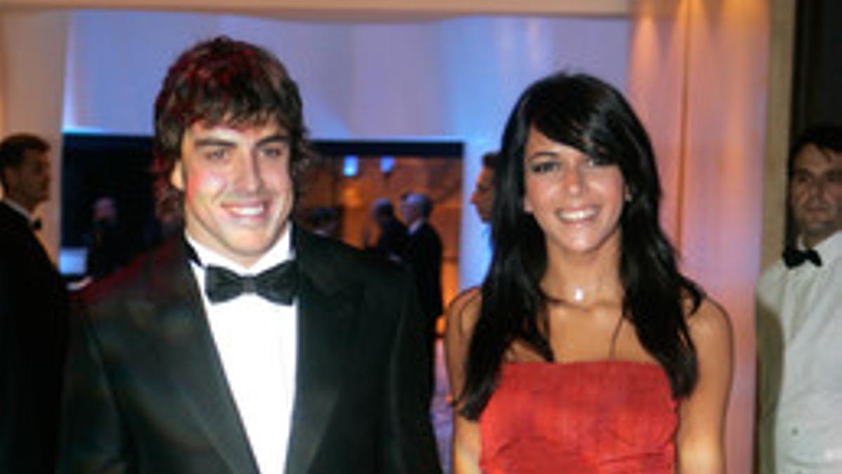 Fernando Alonso y Raquel Del Rosario, en Mónaco, en el 2007.