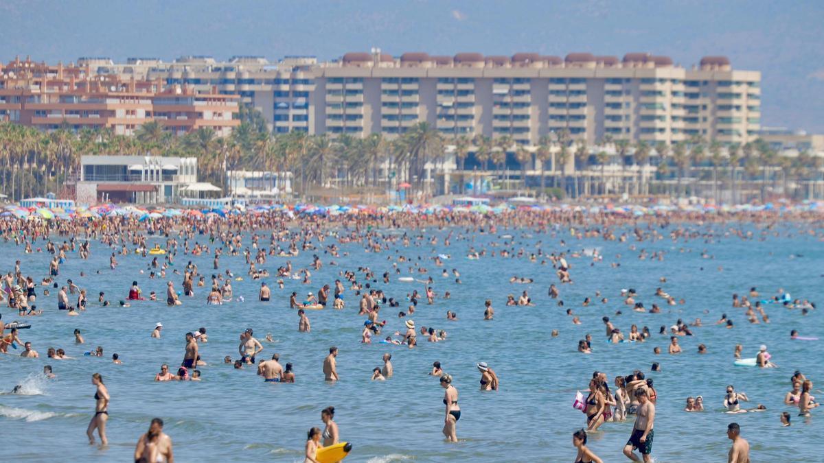 Domingo de playa en València