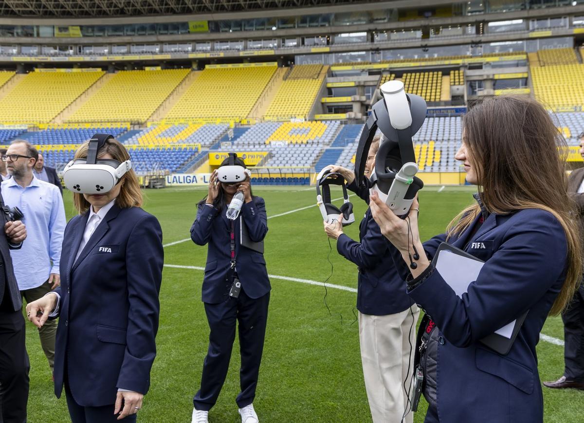 Así fue el día de los emisarios de la FIFA en Gran Canaria para observar los avances de cara al Mundial de 2030 Así fue el día de los emisarios de la FIFA en Gran Canaria para observar los avances de cara al Mundial de 2030