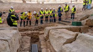 Aparece el subterráneo en el que esperaban gladiadores y animales enjaulados para los espectáculos en el Anfiteatro de Cartagena.