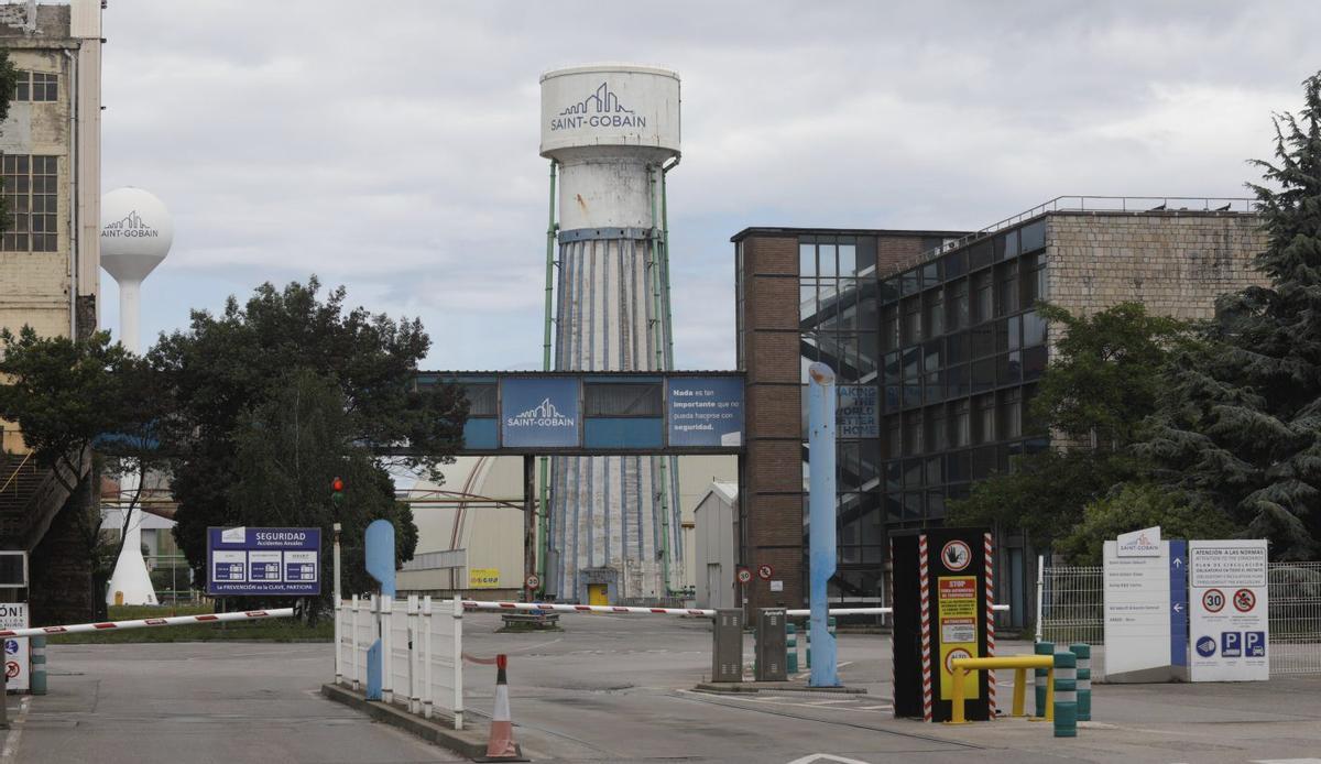 Instalaciones de Saint-Gobain en Avilés. | MARA VILLAMUZA