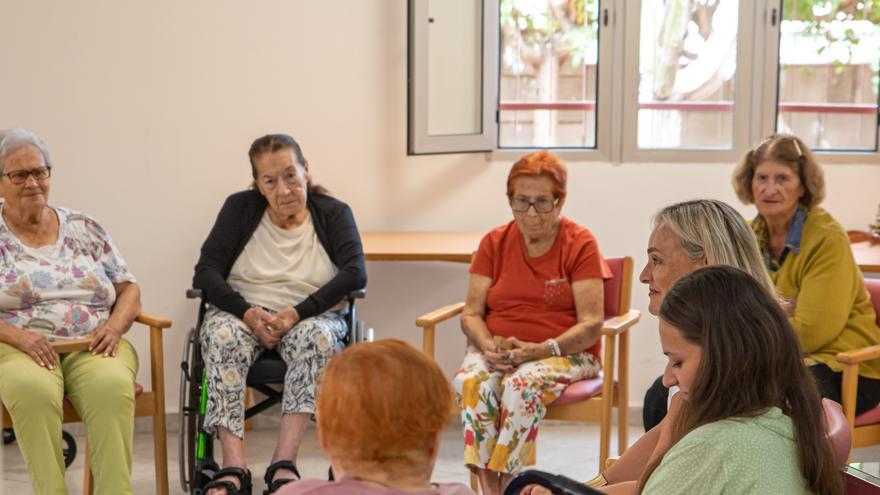 El COP Las Palmas celebra el Día Mundial de los Abuelos con Centro Sociosanitario Queen Victoria