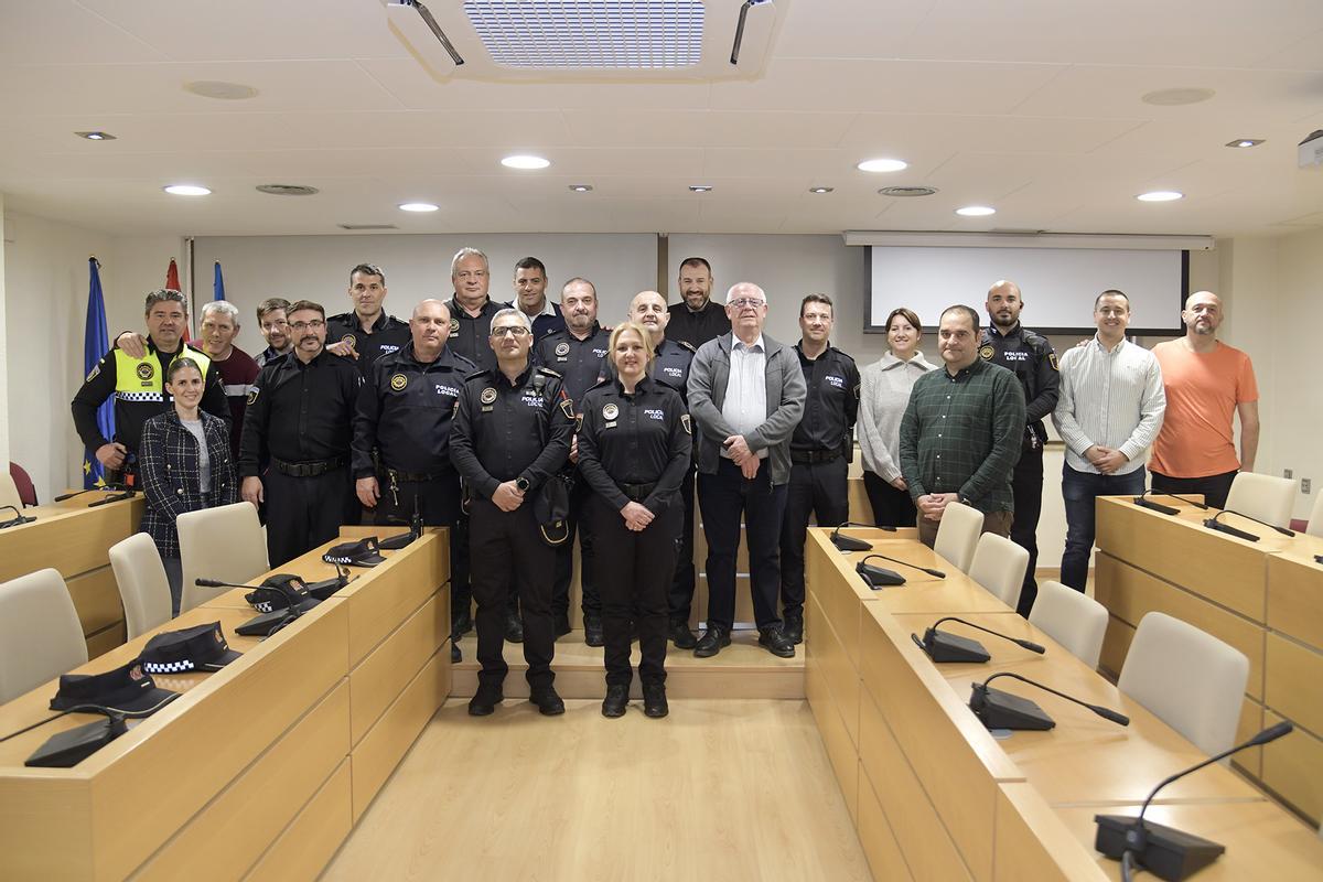 Acto de nombramiento de Laura Cervera como oficial de la Policía Local de Paiporta.