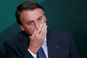 Bolsonaro, més acorralat que mai