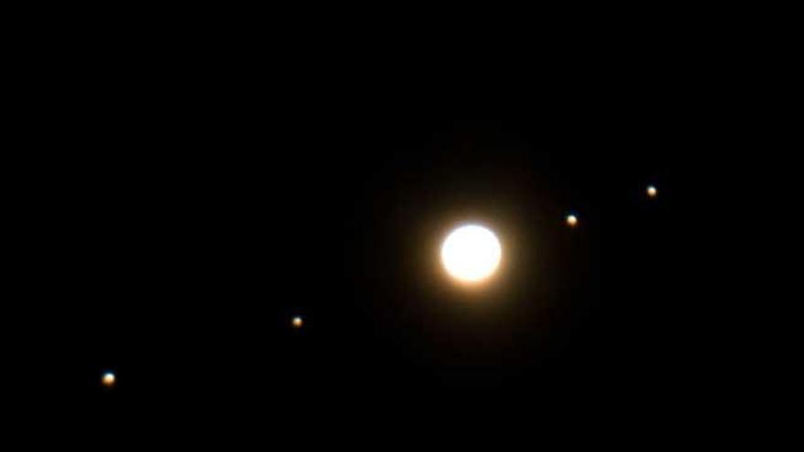 Febrero muestra a Júpiter y sus lunas en el cielo pitiuso - Diario de Ibiza