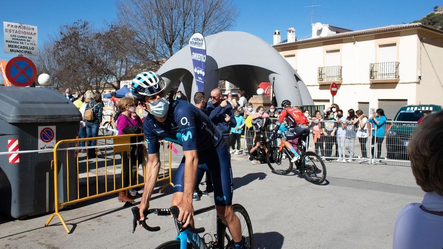 Salida de la segunda etapa de la Vuelta a Andalucía - Ruta del Sol 2022 en Archidona