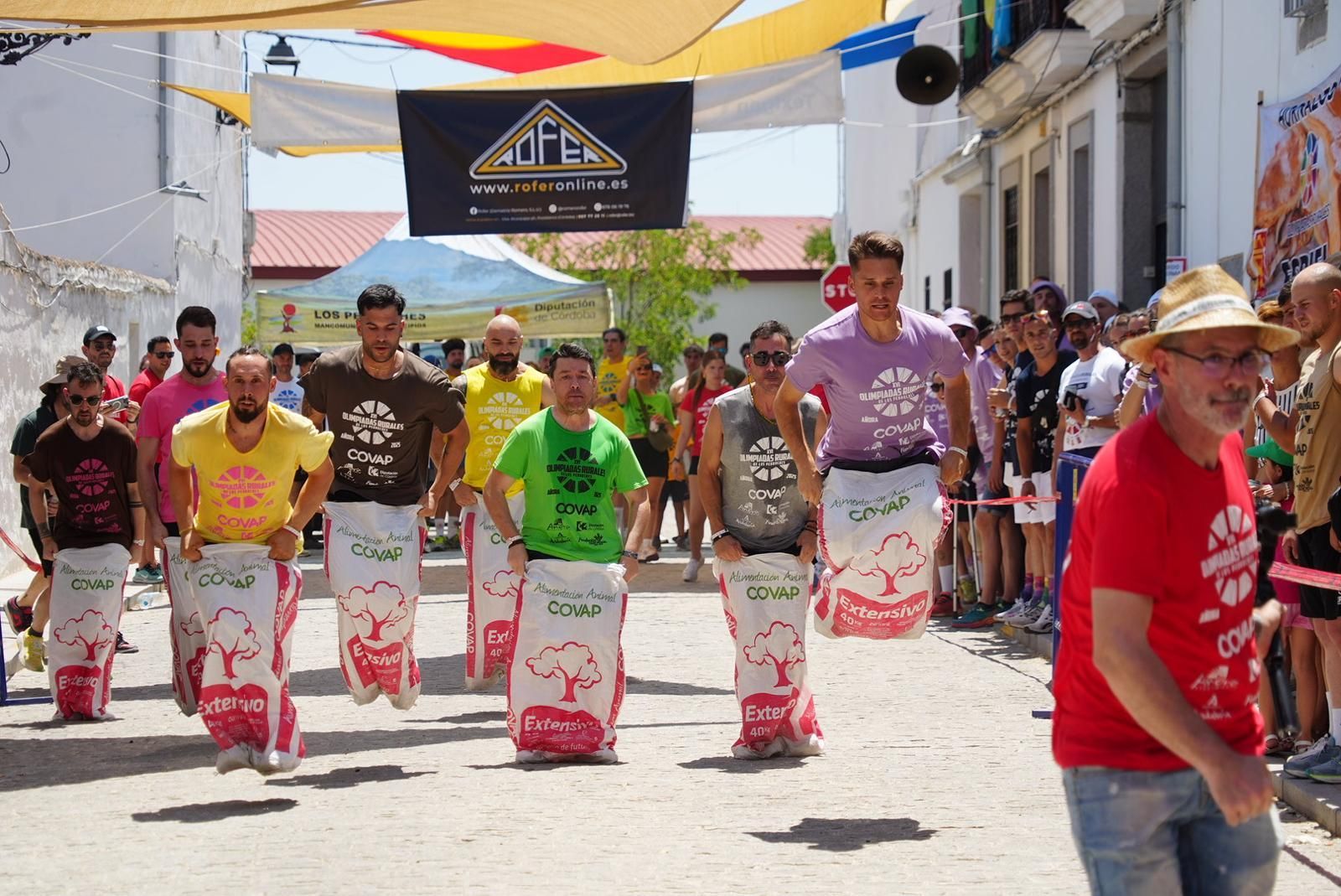 Añora vive una intensa jornada de juegos en las Olimpiadas Rurales