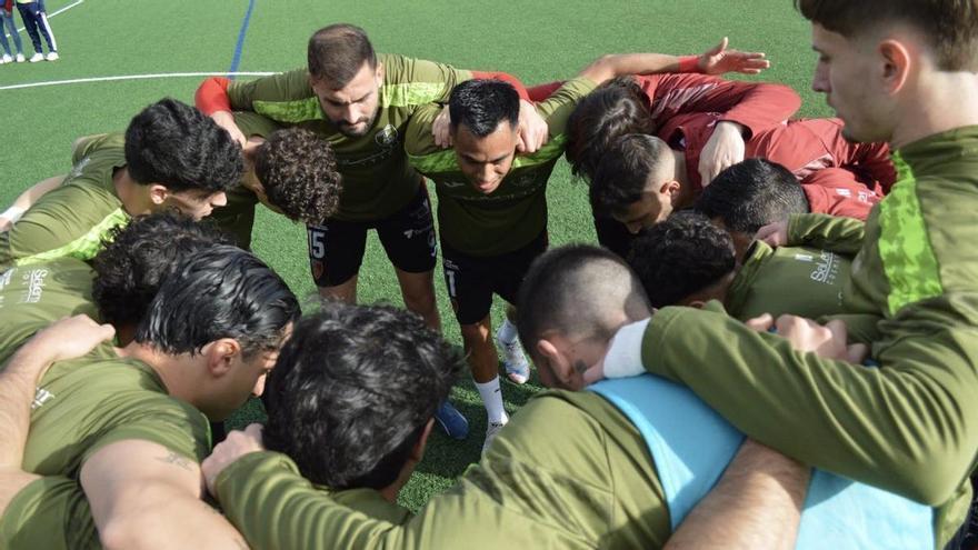 El Salerm Puente Genil se agarra a su fortín en otra final por la permanencia ante el Yeclano