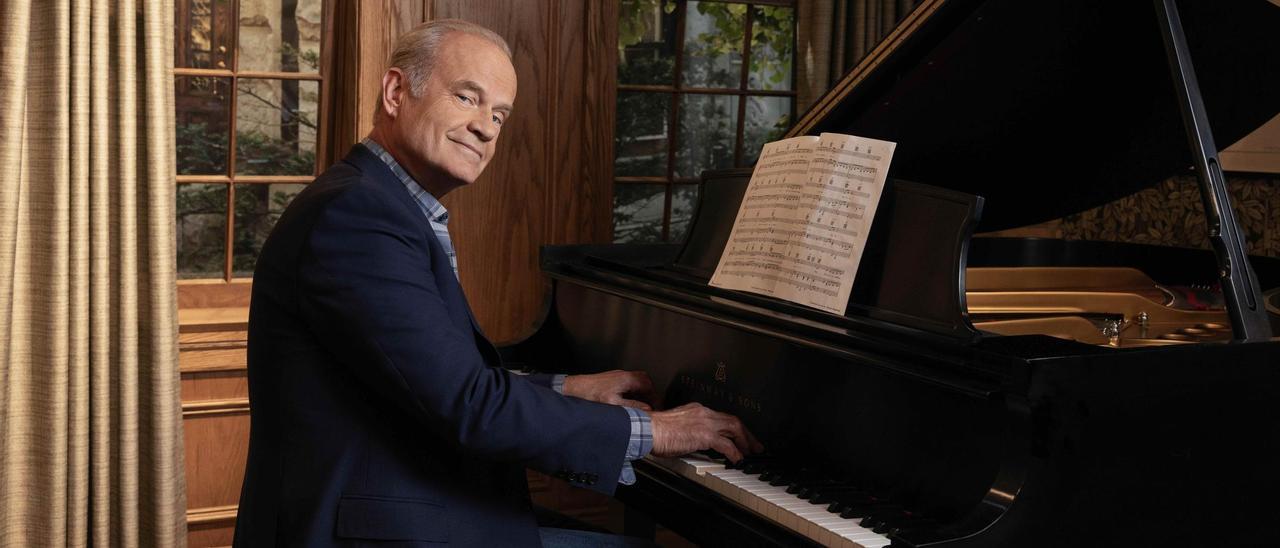 Kelsey Grammer (Frasier Crane) en una imagen promocional de la nueva 'Frasier'