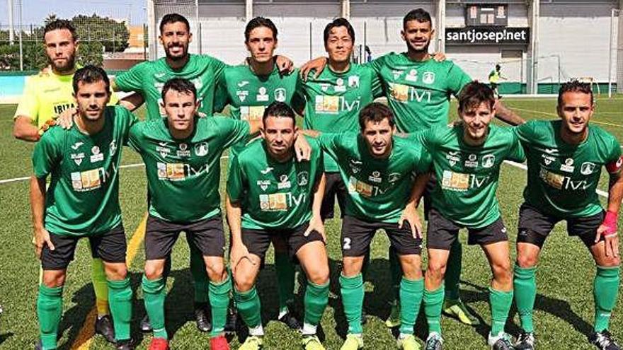 Once inicial de la Penya Esportiva Sant Jordi que ayer se enfrentó al Mercadal en la semifinal del Campeonato de Balears de Preferente .