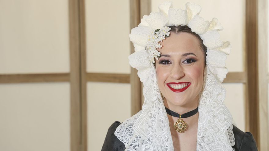 Alejandra Gómez Balaguer, candidata de la Hoguera Altozano