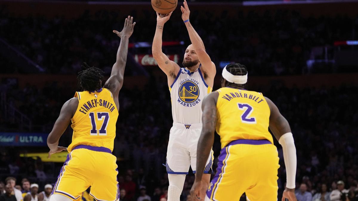 Curry en una acción del Warriors - Lakers de esta madrugada