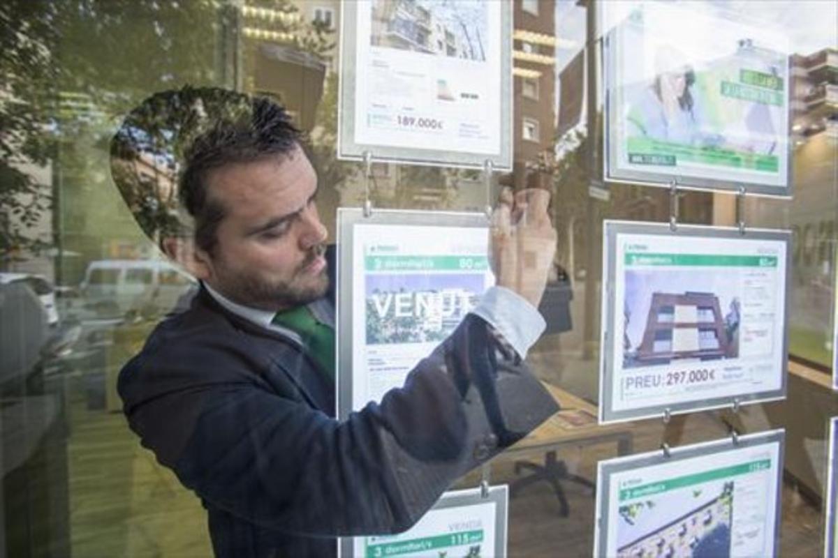 Més demanda 8 Oficines de compravenda de vivendes a Barcelona. Més demanda 8 Oficines de compravenda de vivendes a Barcelona.