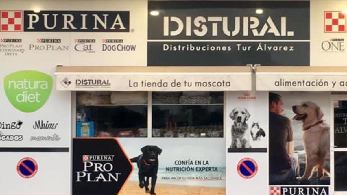 La tienda Distribuciones Tur Álvarez. | DISTURAL