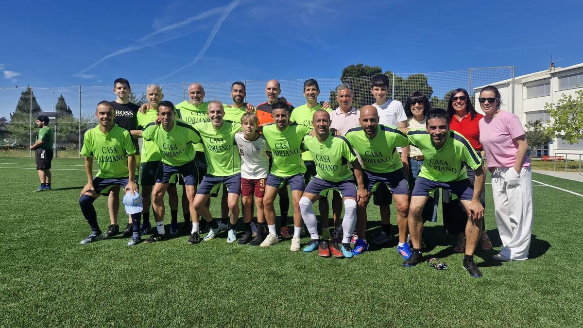 Equipo del Restaurante As de Guía, campeón de la Liga Keniata de Moaña.