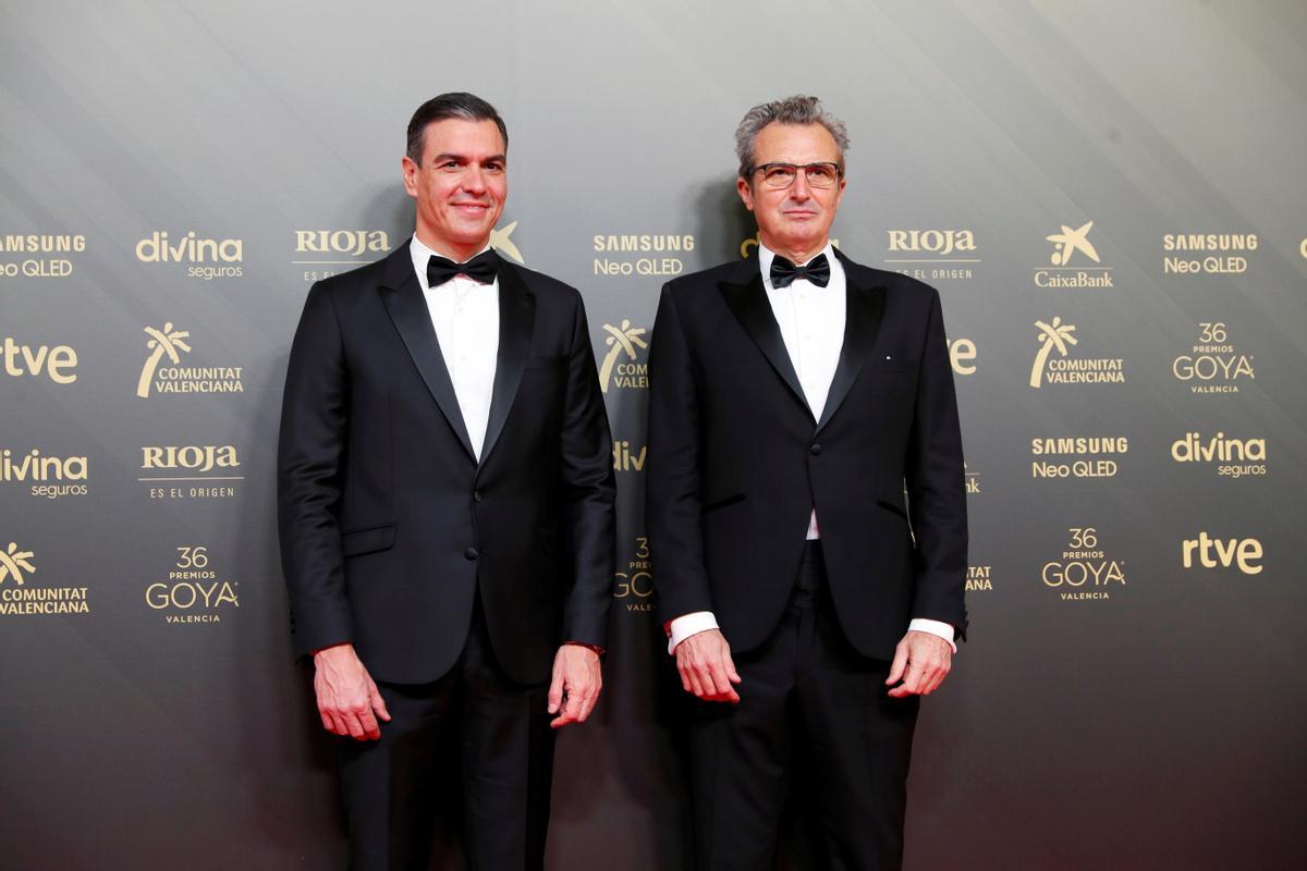 Pedro Sánchez, presidente del Gobierno y Mariano Barroso, presidente de la Academia de las Artes y las Ciencias Cinematográficas.