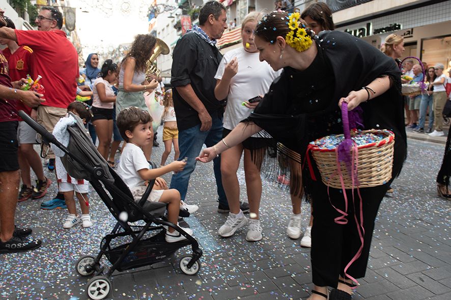 La 'Entrà de la Murta' y el pregón abre los Moros y Cristianos de Altea