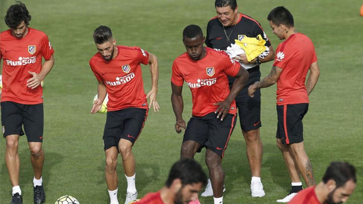 Los jugadores del Atlético entrenan con Germán 'Mono' Burgos
